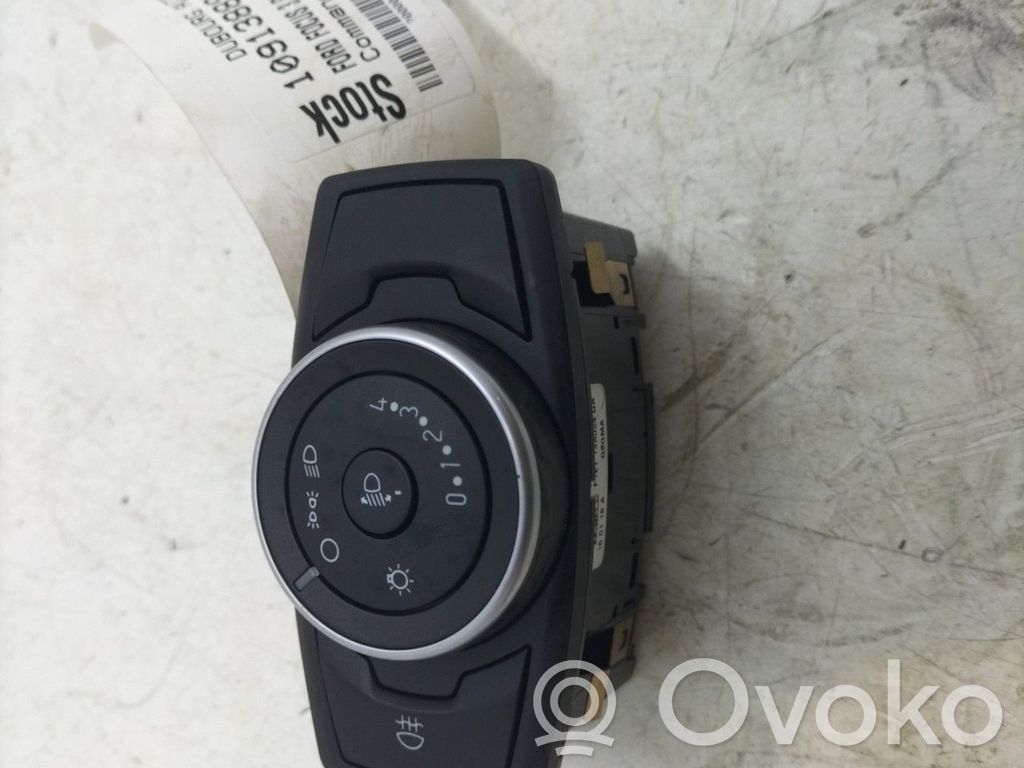 Ford Focus Light switch 