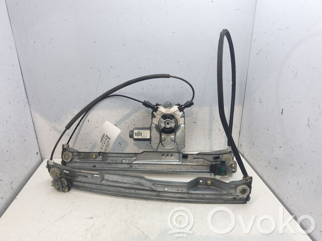 Renault Clio III Alzacristalli della portiera anteriore con motorino