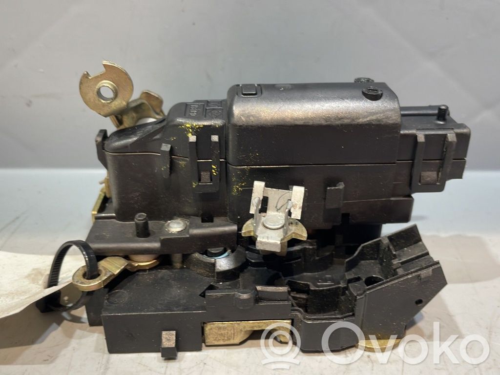 Etuoven lukko   7701046800