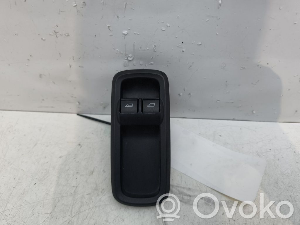 Comutator comandă geamuri electrice   1547736