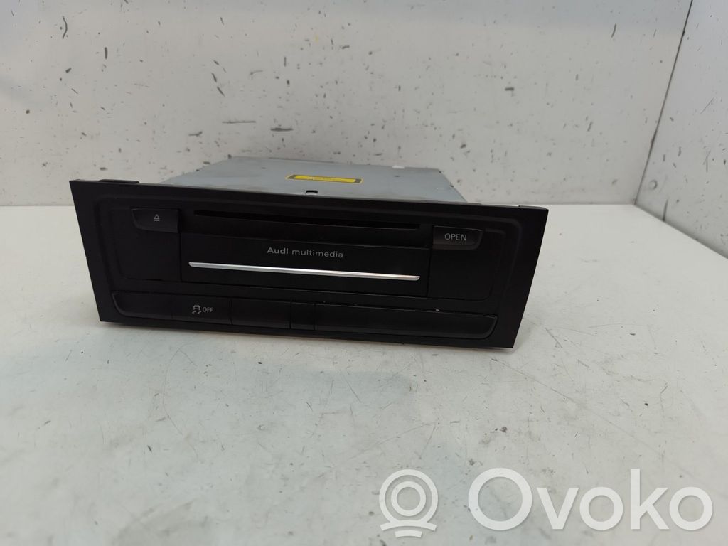 Panel / Radioodtwarzacz CD/DVD/GPS   4E0057110L