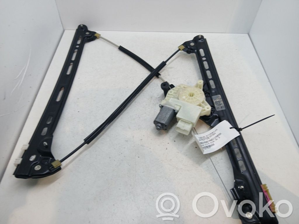 Citroen C4 II Picasso Macara ușă față cu motor