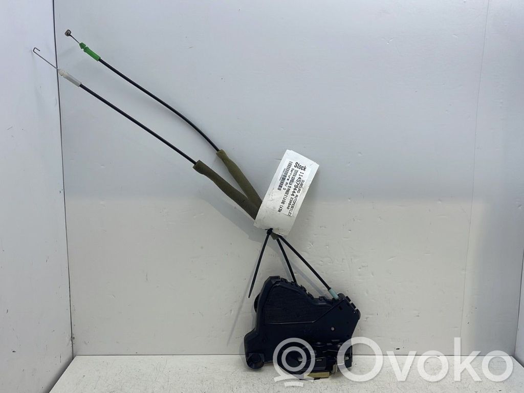Toyota Corolla E120 E130 Priekinė durų spyna 