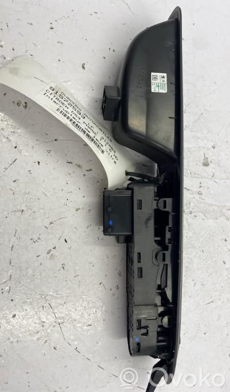 Citroen DS3 Electric window control switch 