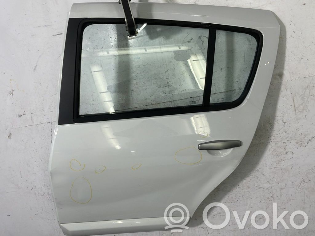 Takaovi   821018232R