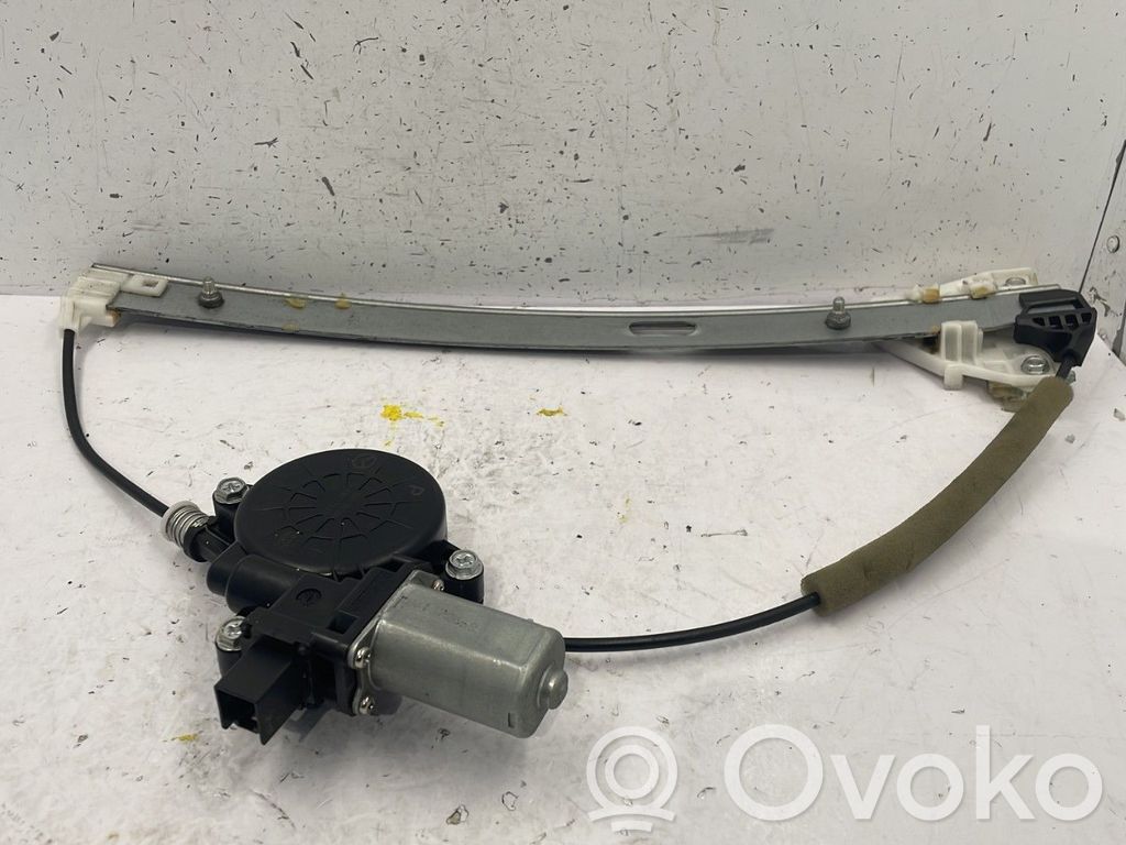 Mazda 3 II Macara ușă față cu motor