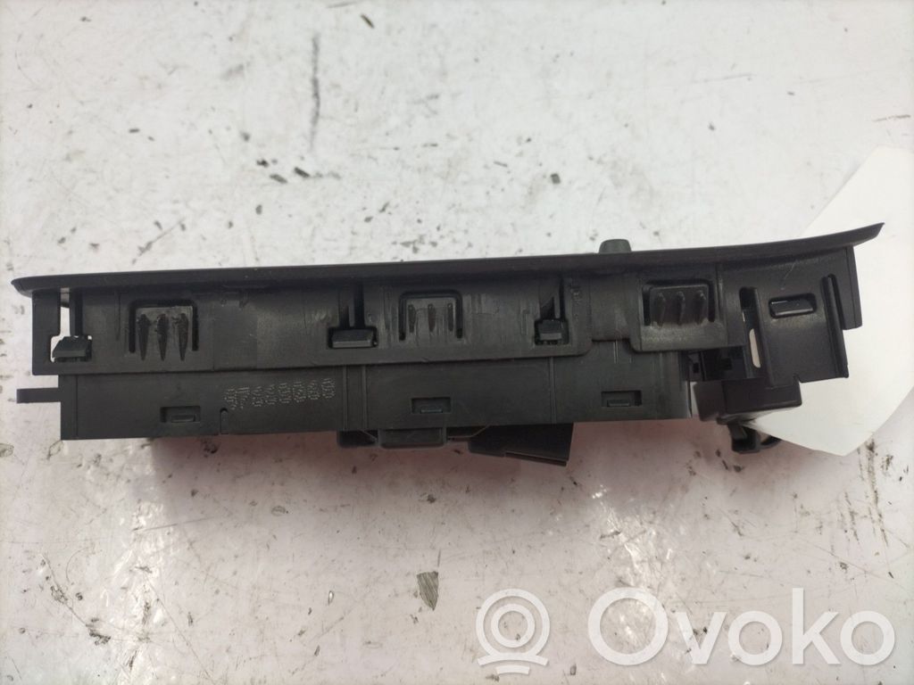 Volvo V40 Interruptor del elevalunas eléctrico 