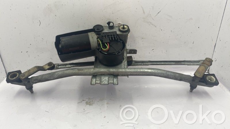 Motor del limpiaparabrisas   1379887