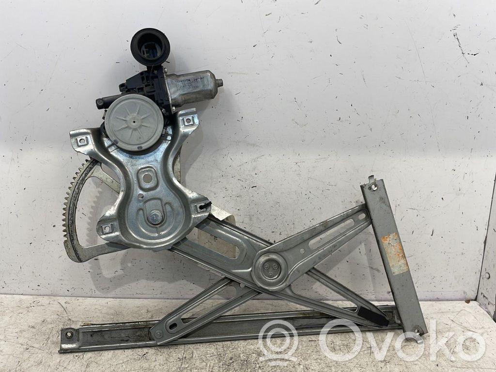 Toyota Yaris Elektryczny podnośnik szyby drzwi przednich 