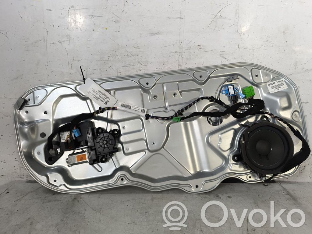Volvo C30 Macara ușă față cu motor 
