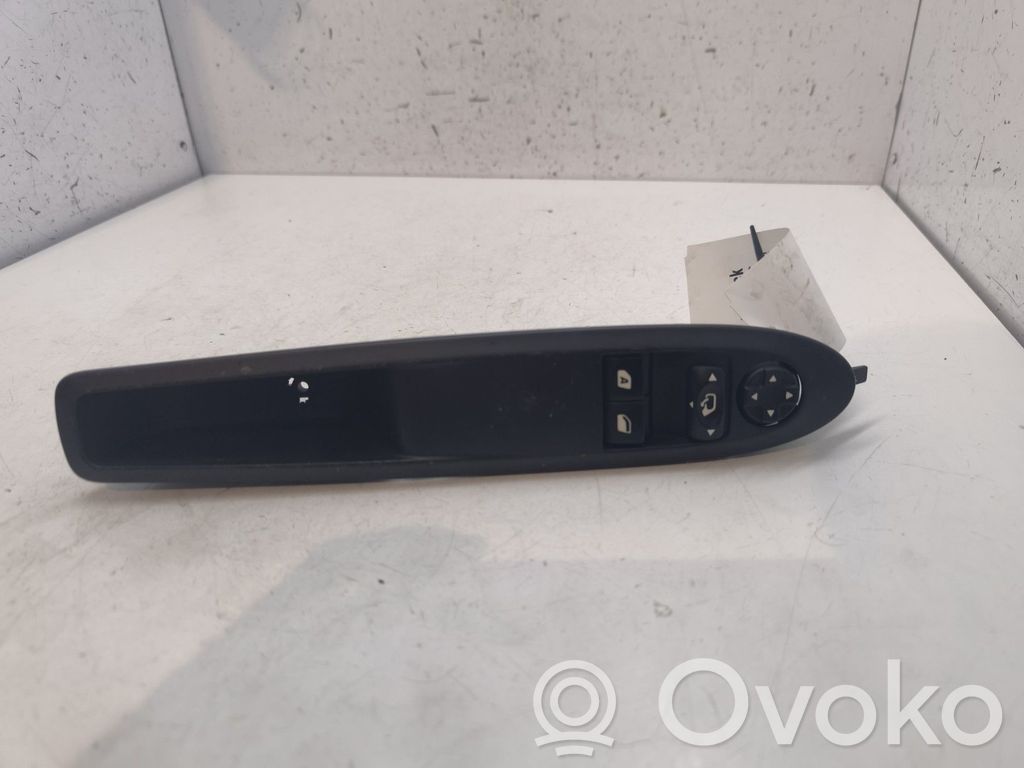 DS Automobiles 3 Electric window control switch 