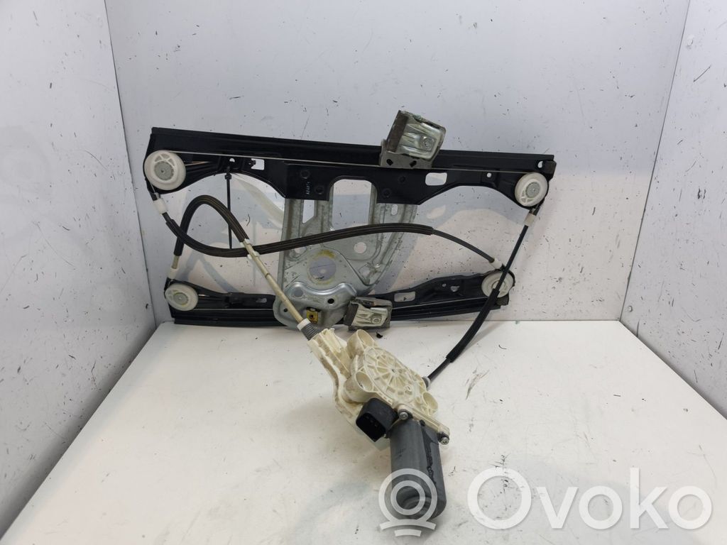 Mercedes-Benz C W203 Macara ușă față cu motor 