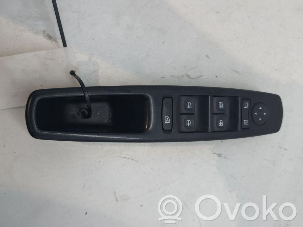 Renault Megane III Comutator comandă geamuri electrice 