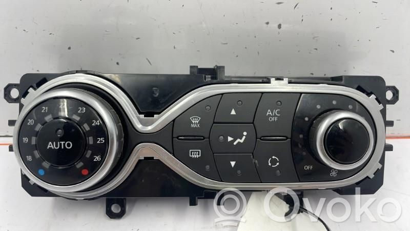 Renault Clio IV Climate control unit 