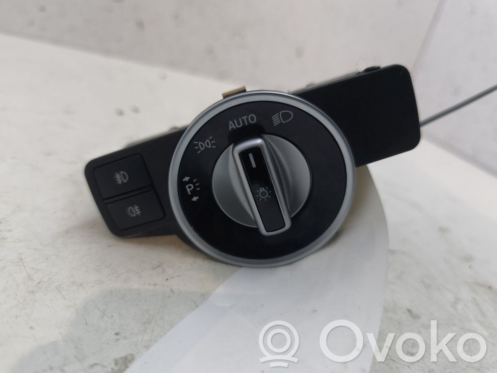 Infiniti Q30 Interruptor de luz 
