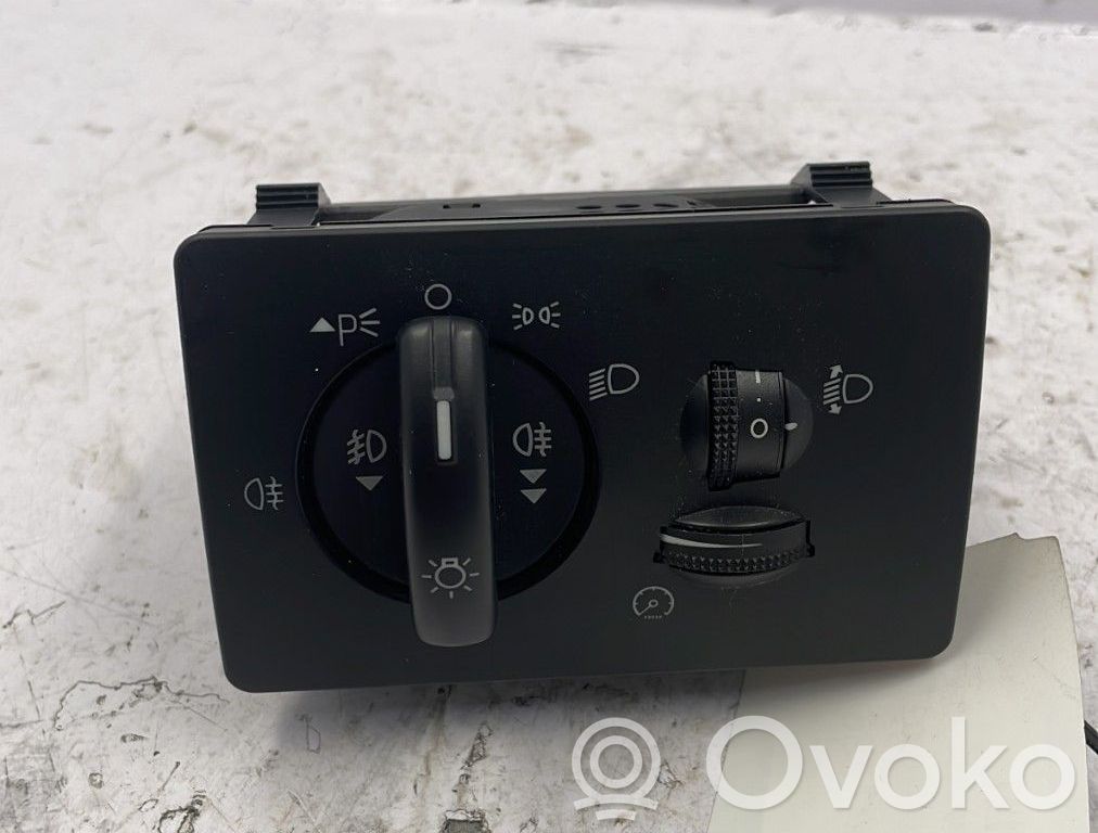 Light switch   3M5T13A024AA