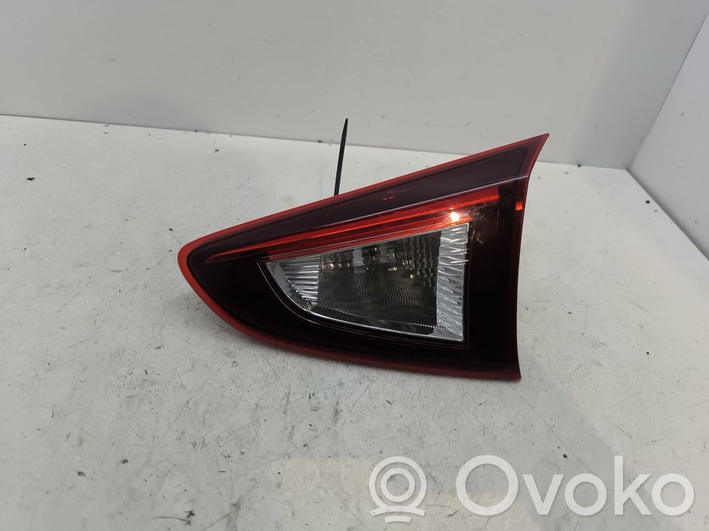 Mazda 2 Luci posteriori del portellone del bagagliaio 