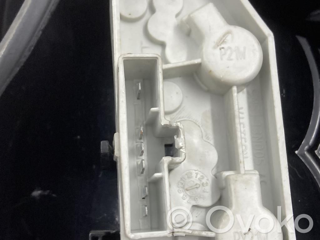 Ford Focus Aizmugurējais lukturis virsbūvē 