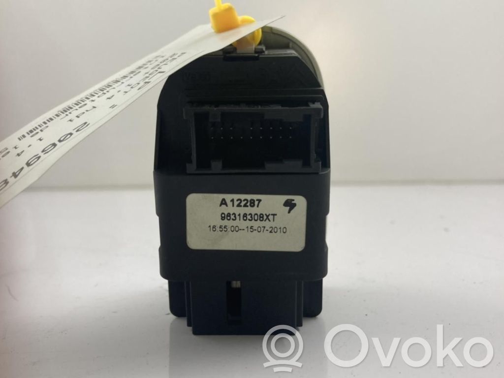 Peugeot 206+ Interruptor del elevalunas eléctrico