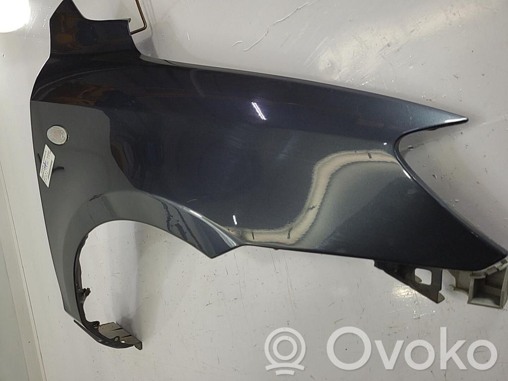 Mazda 2 Крыло 