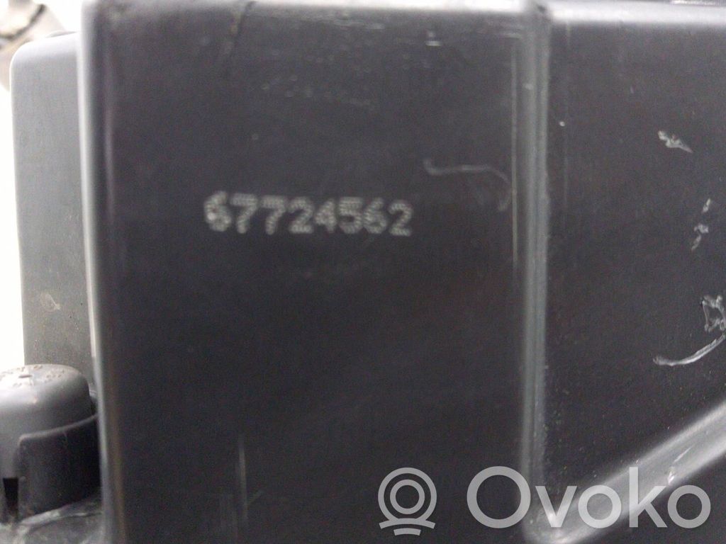 Scheinwerfer   921021G030