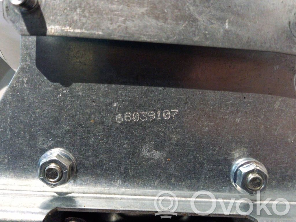 Rover 25 Regulador de puerta delantera con motor 