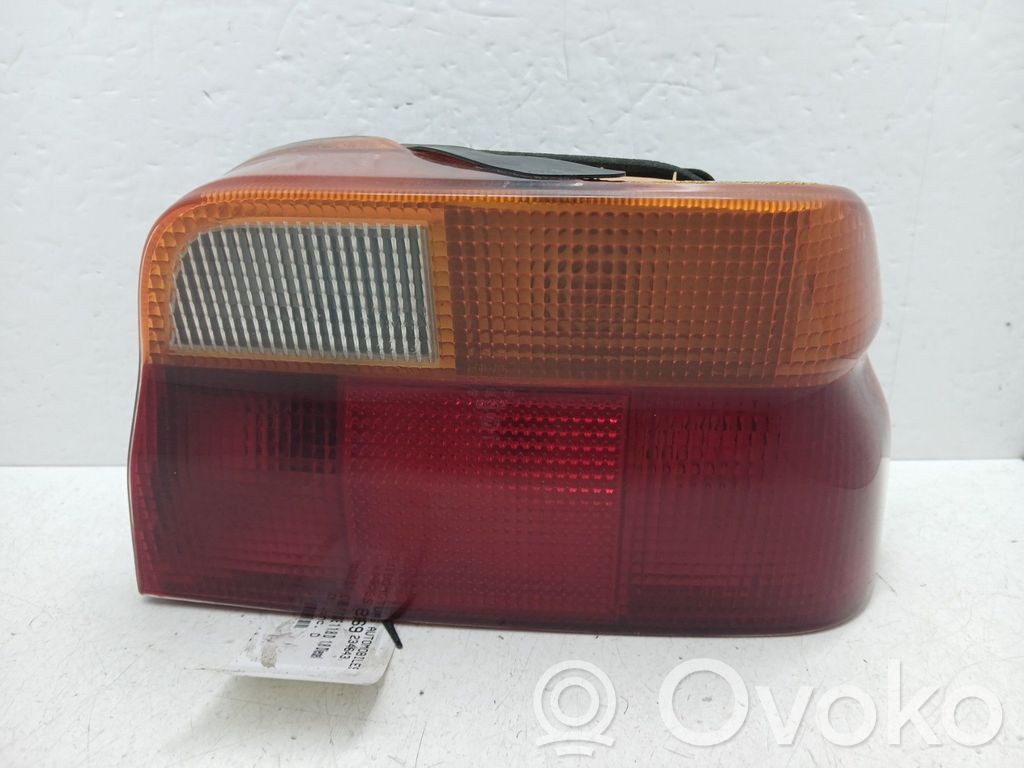 Ford Escort Lampă spate în caroserie 