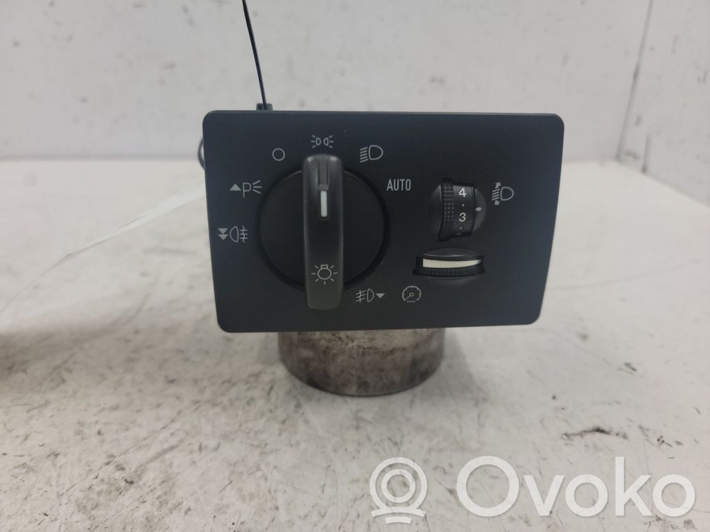 Ford Focus Light switch 
