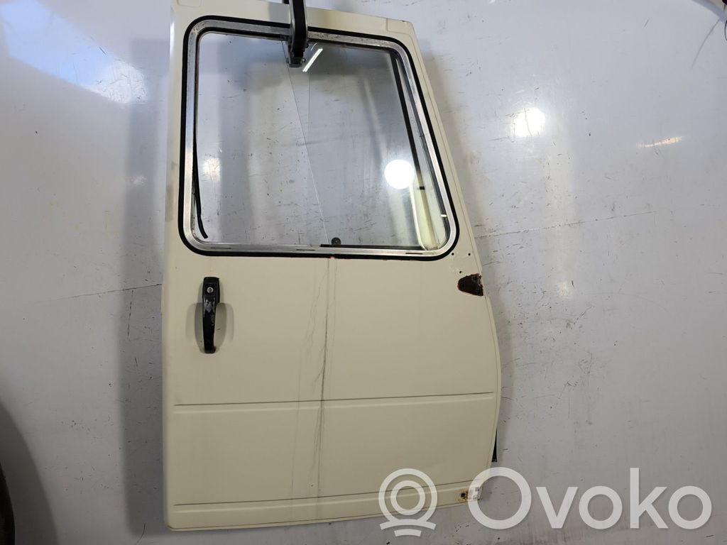 Porte avant