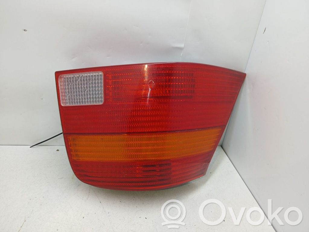 Volkswagen Golf IV Luci posteriori