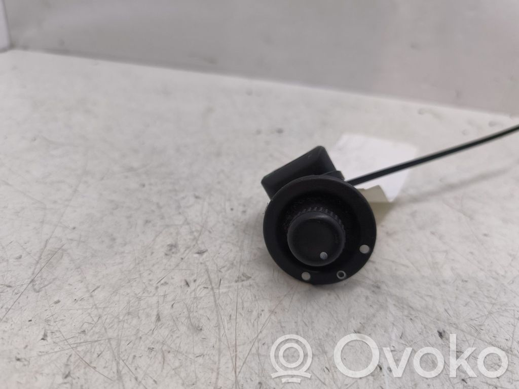 Dacia Logan I Wing mirror switch 