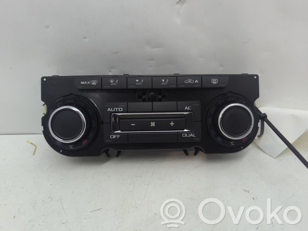 Skoda Octavia Mk2 (1Z) Unitate control climatizare 