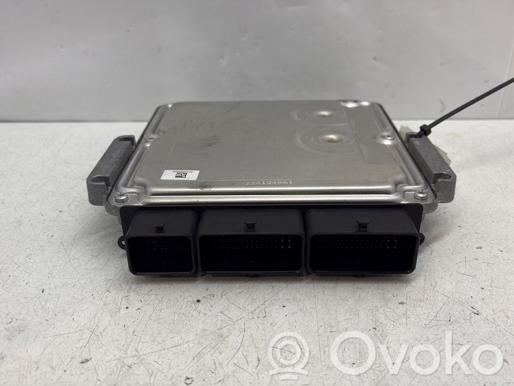 Renault Trafic III (X82) Engine control unit/module 