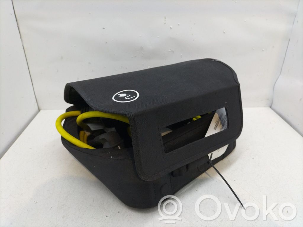 BMW 2 F45 Elektromobilio įkrovimo laidas 