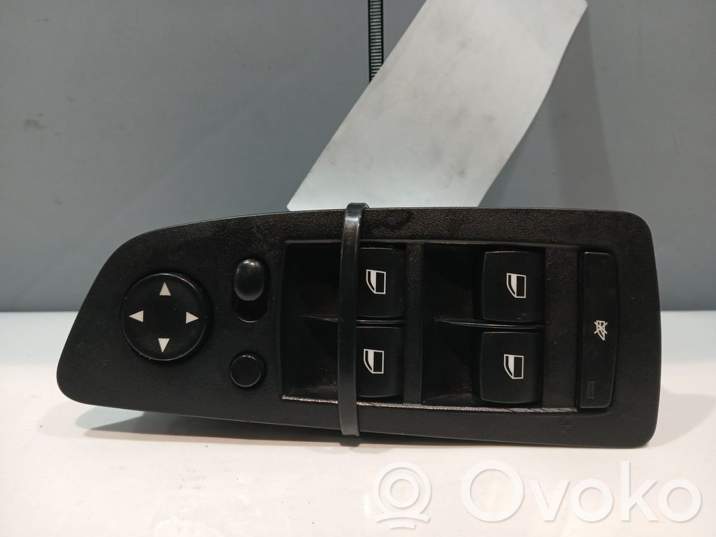 Electric window control switch   61319216568