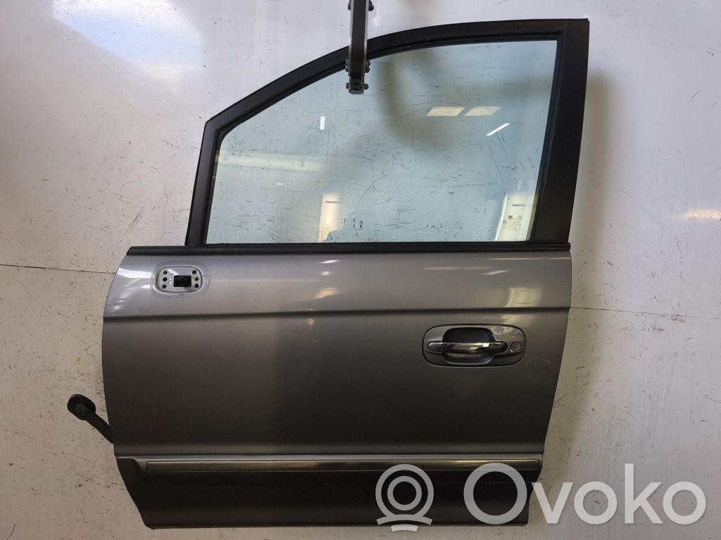 Hyundai Trajet Puerta delantera 