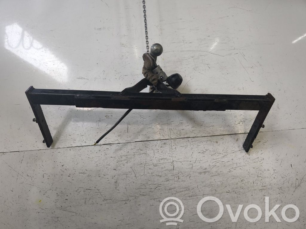 Volkswagen Golf VII Set bară remorcare 