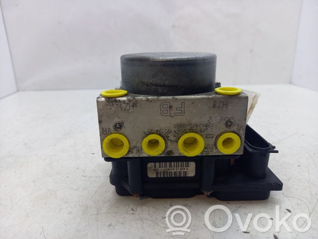Opel Corsa D Bomba de ABS 