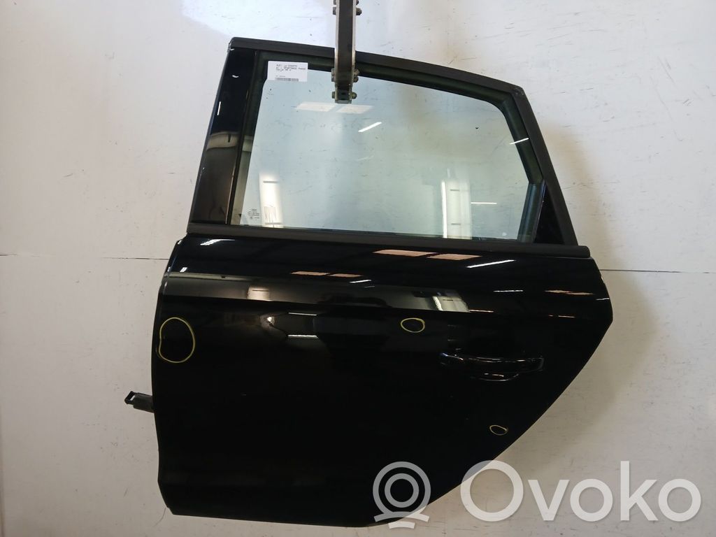 Galinės durys   8X4833051B
