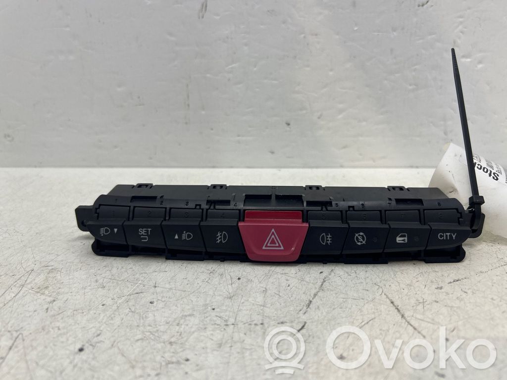 Lancia Ypsilon Hazard light switch 