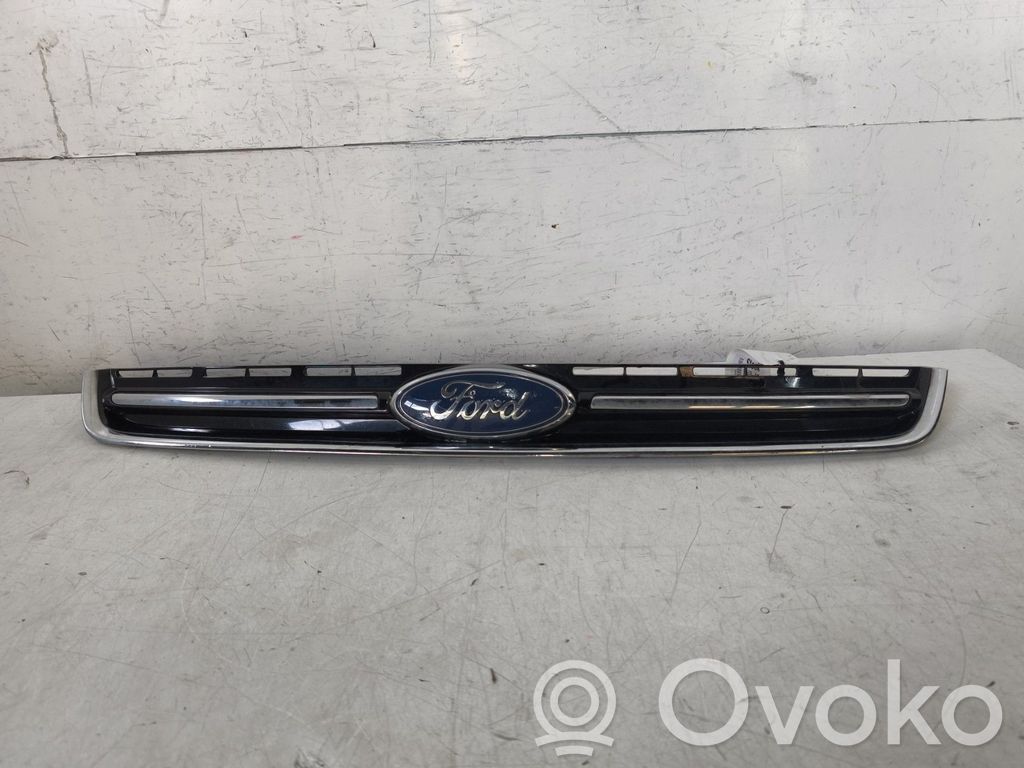 Ford Kuga II Atrapa chłodnicy / Grill 