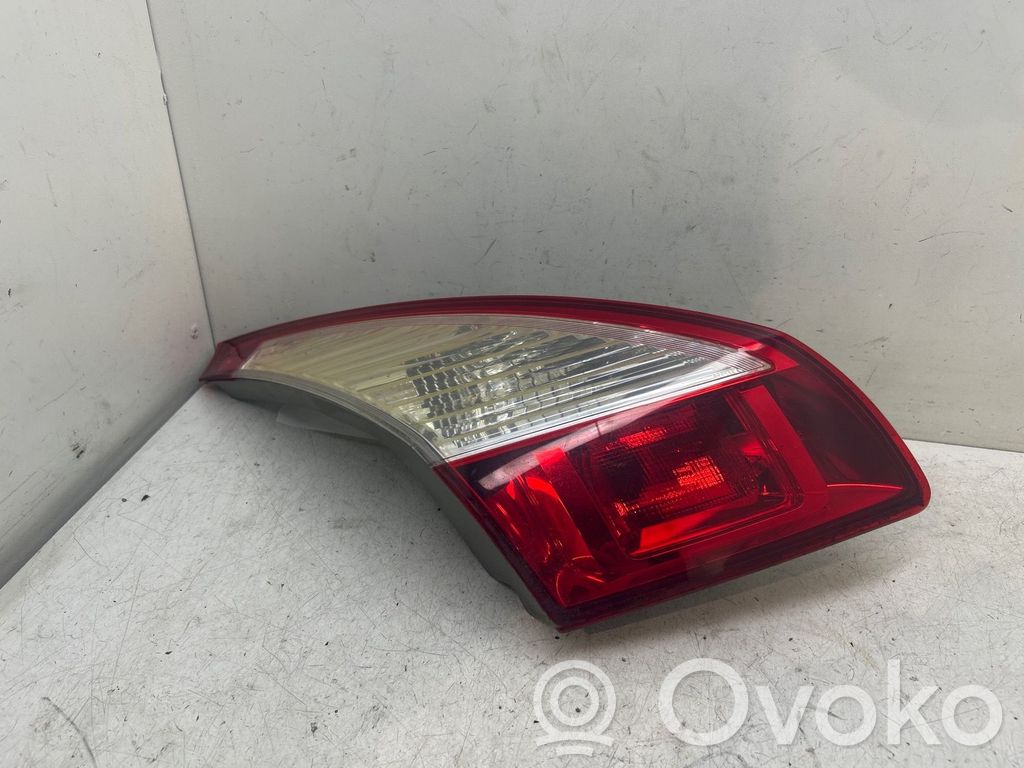 Renault Megane III Luci posteriori del portellone del bagagliaio 