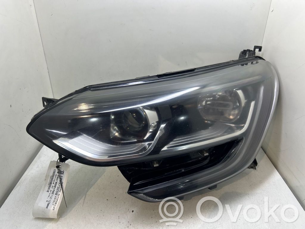 Renault Megane IV Phare frontale