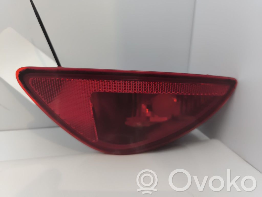 Renault Clio III Reflector de faros/luces traseros