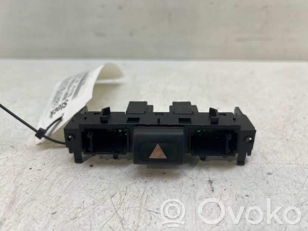 Hätävilkkujen kytkin   1X4313B302FID