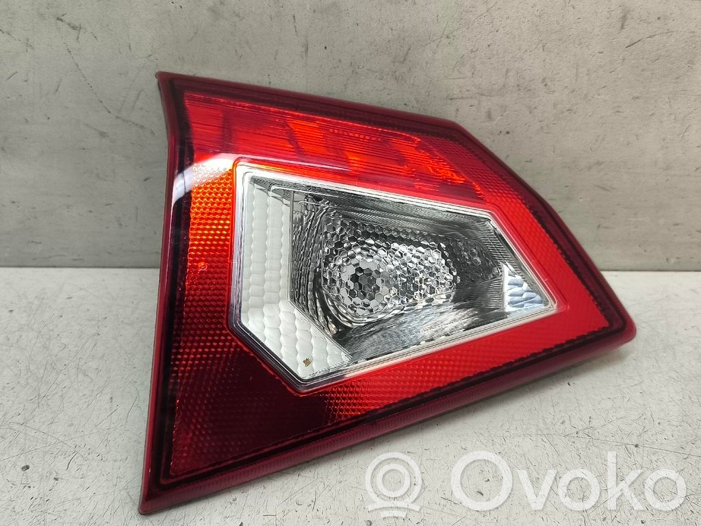 Suzuki Vitara (LY) Feux arrière sur hayon