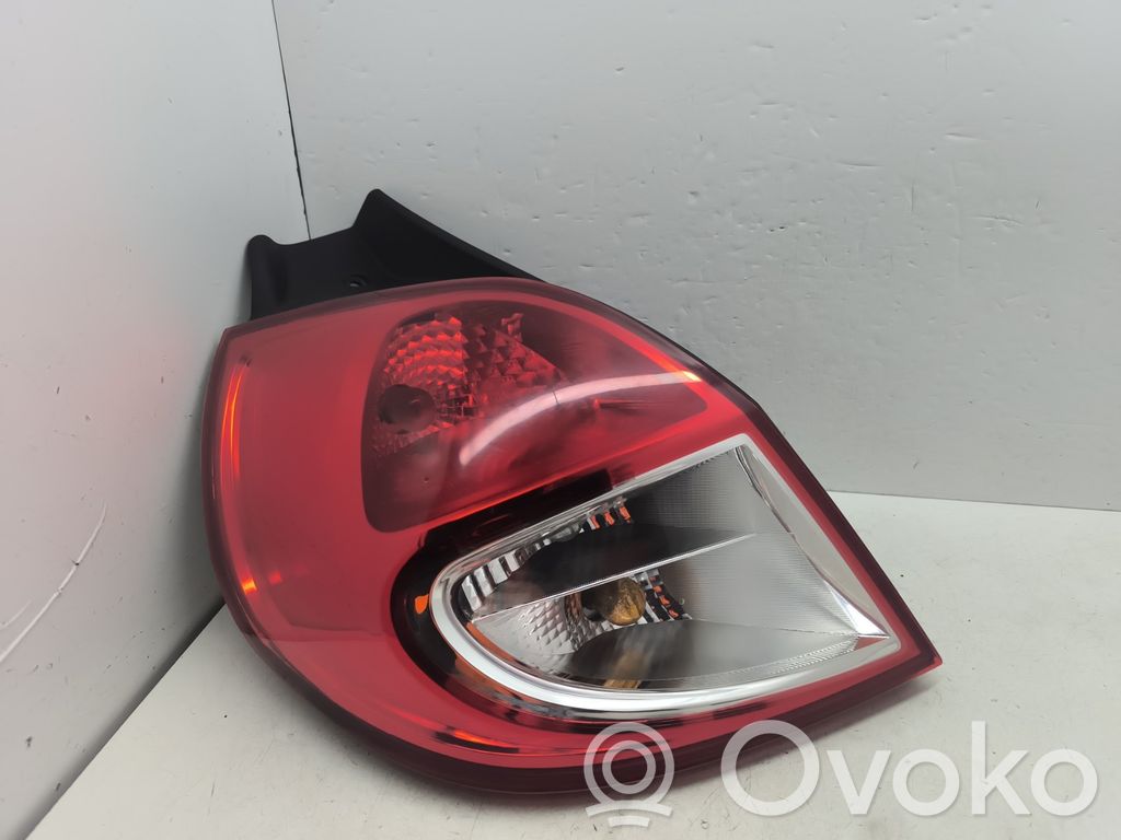 Renault Clio III Luz trasera/de freno