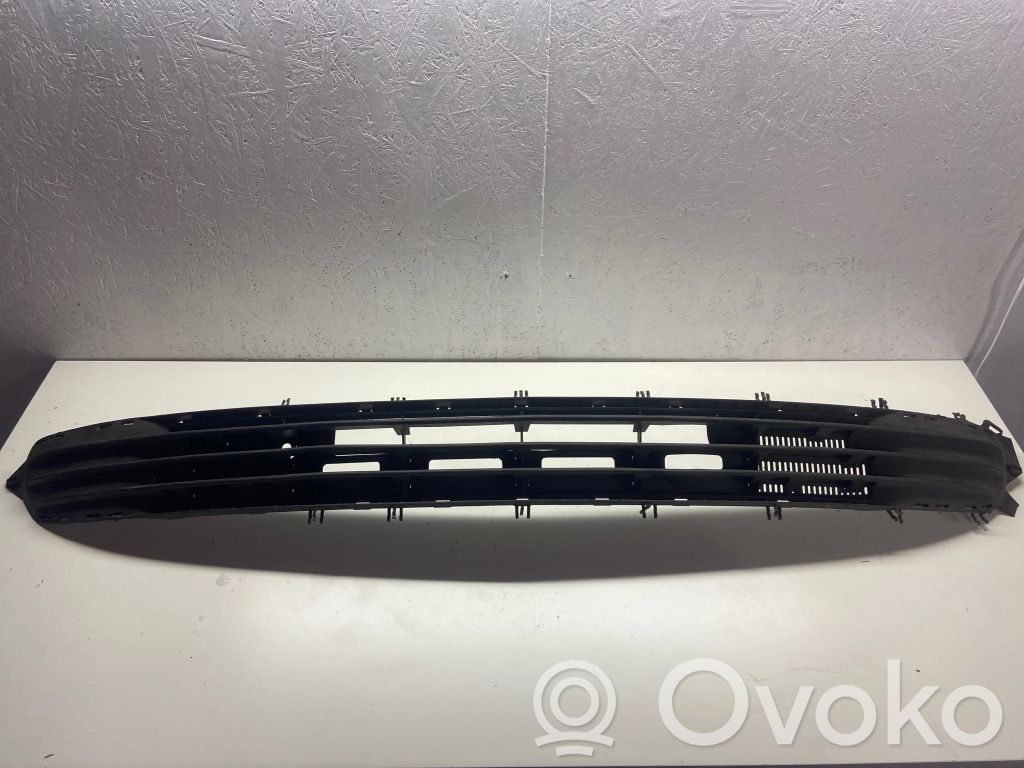 Opel Corsa C Front bumper lower grill 