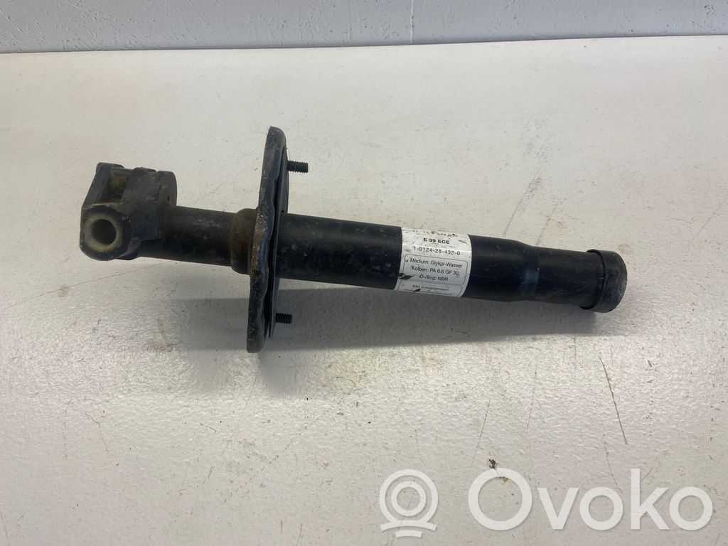 BMW 5 E39 Aizmugurē bampera amortizators 