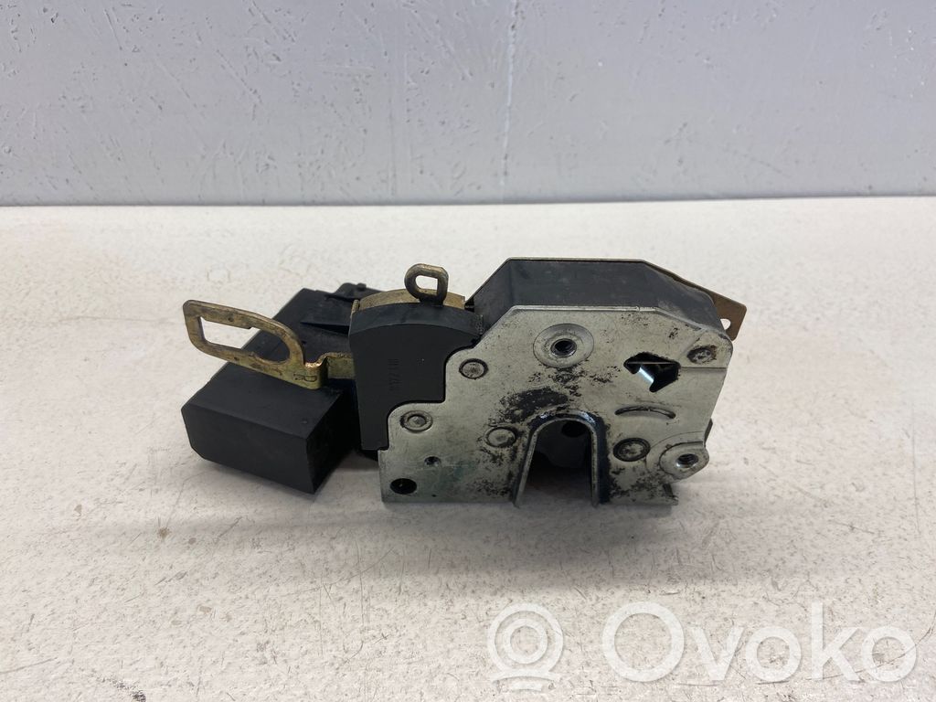 BMW 3 E36 Front door lock 